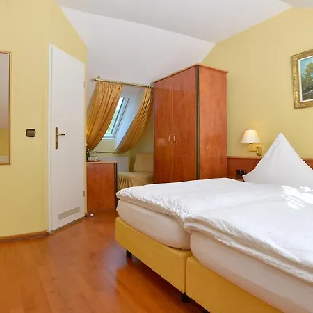Hotel Zehnthof Cochem Room photo